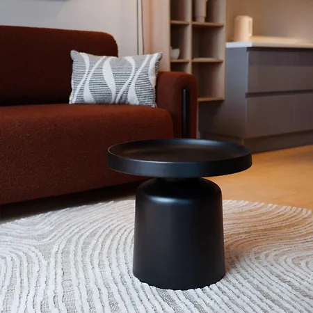 Skypark Serenity - Nordic Chic & Castle Views Apartment