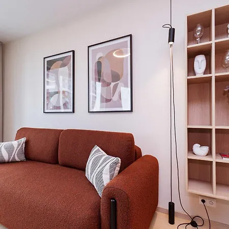 Skypark Serenity - Nordic Chic & Castle Views Apartment Pressburg