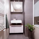 Apartment Skypark Serenity - Nordic Chic & Castle Views Bratislava