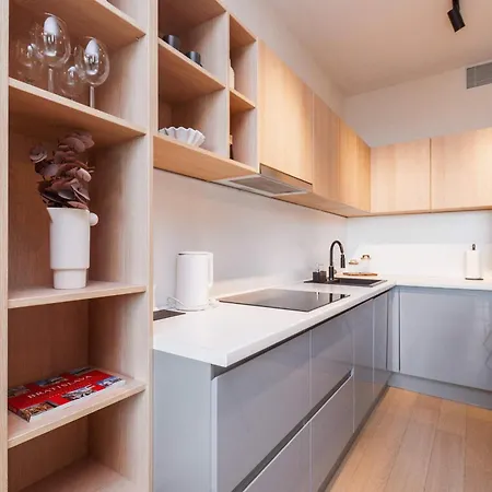 Skypark Serenity - Nordic Chic & Castle Views Διαμέρισμα Μπρατισλάβα